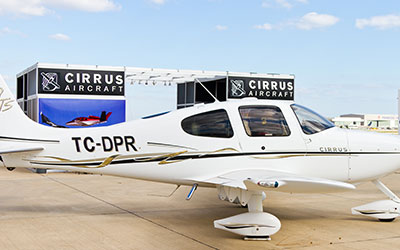 Cirrus aircraft