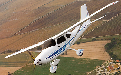 Cirrus plane in flight